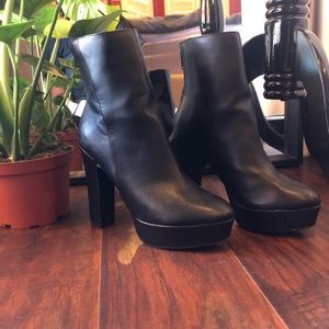 ❌SOLD❌ fashion nova platform boots size 8